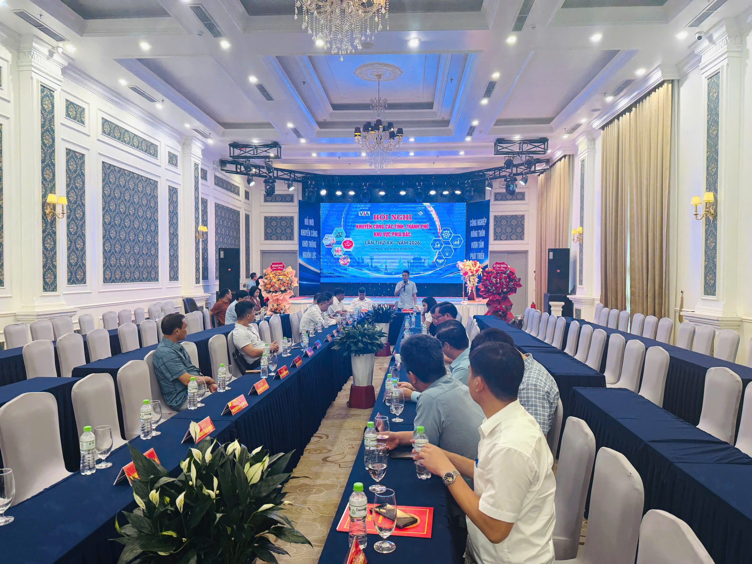 Lãnh đạo Cục Công nghiệp kiểm tra công tác chuẩn bị Hội nghị Khuyến công khu vực phía Bắc lần thứ XX và Hội chợ hàng CNNTTB khu vực phía Bắc
